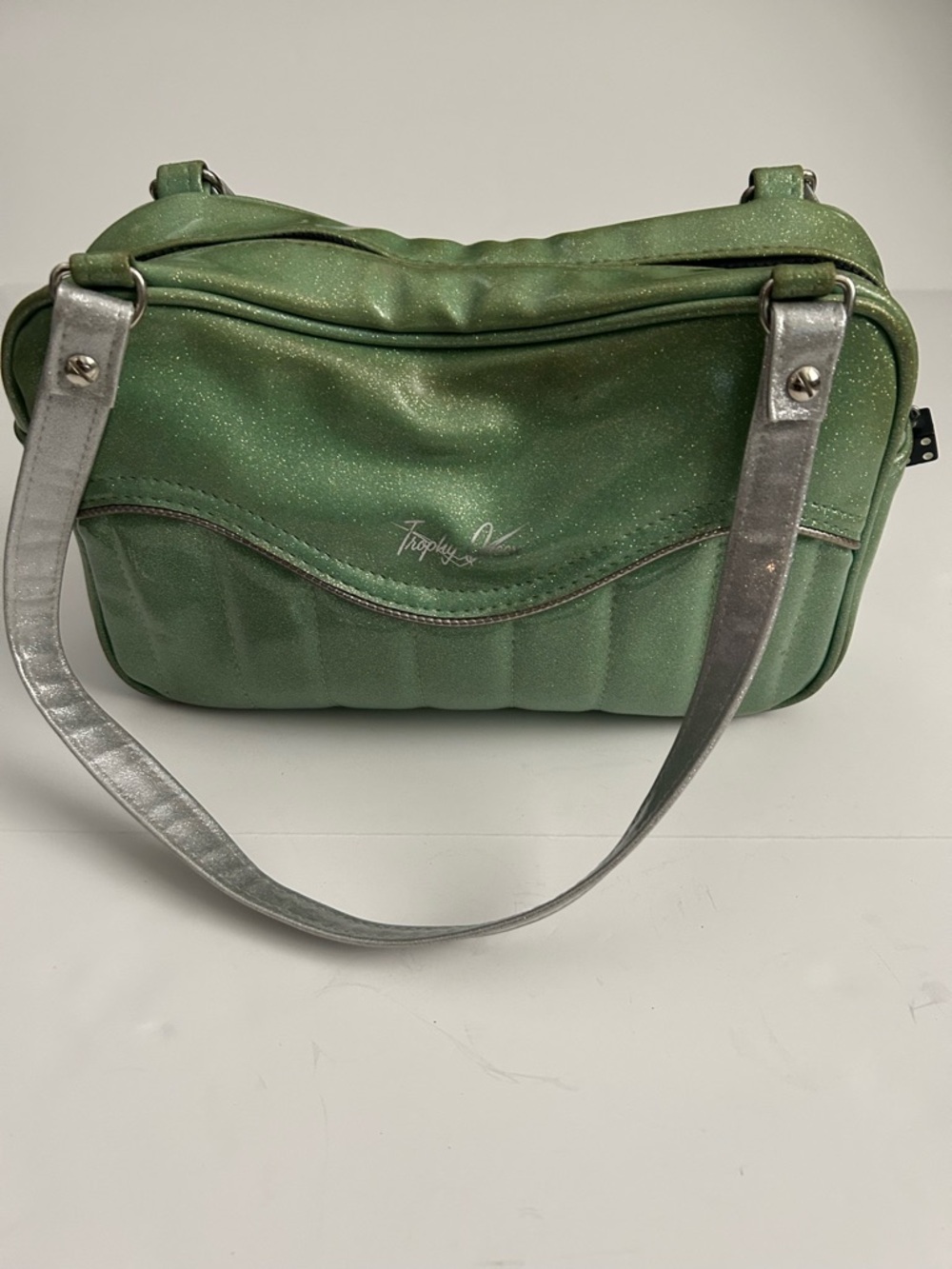 Trophy Queen Green Shoulder Bag with Silver Handles - Picture 3 of 12